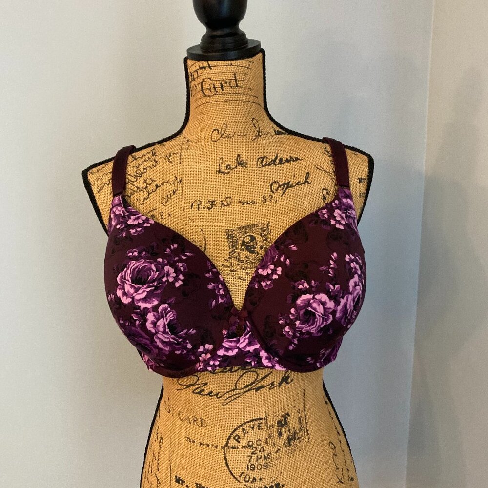 Torrid Perfect T Shirt Bra Women Size 40 DDD Purple Roses Skulls